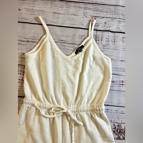 Lulus ivory white  jumpsuit v neck sweatsuit medium - Picture 2 of 6